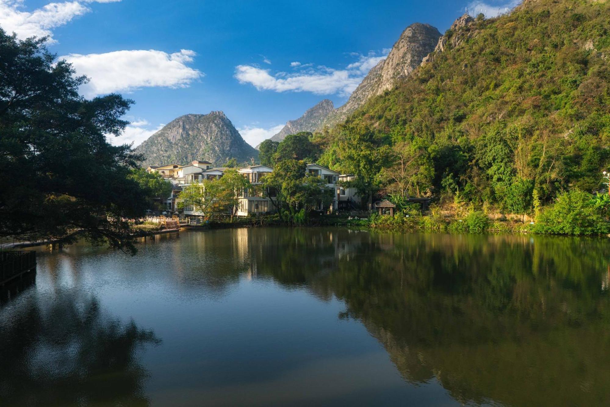 Guilin Heshe Lakeside Resort-Free Pick Up Service Stay Two Nights Exterior photo