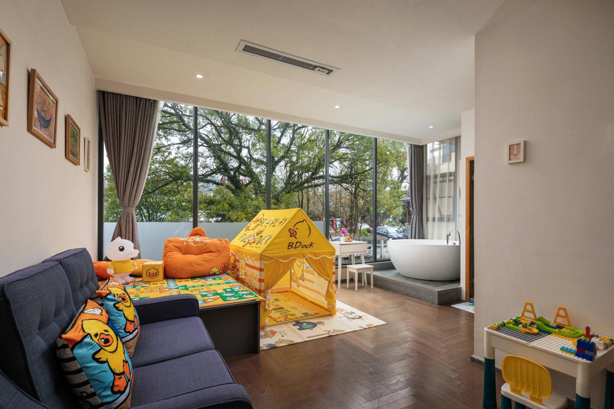Guilin Heshe Lakeside Resort-Free Pick Up Service Stay Two Nights Exterior photo