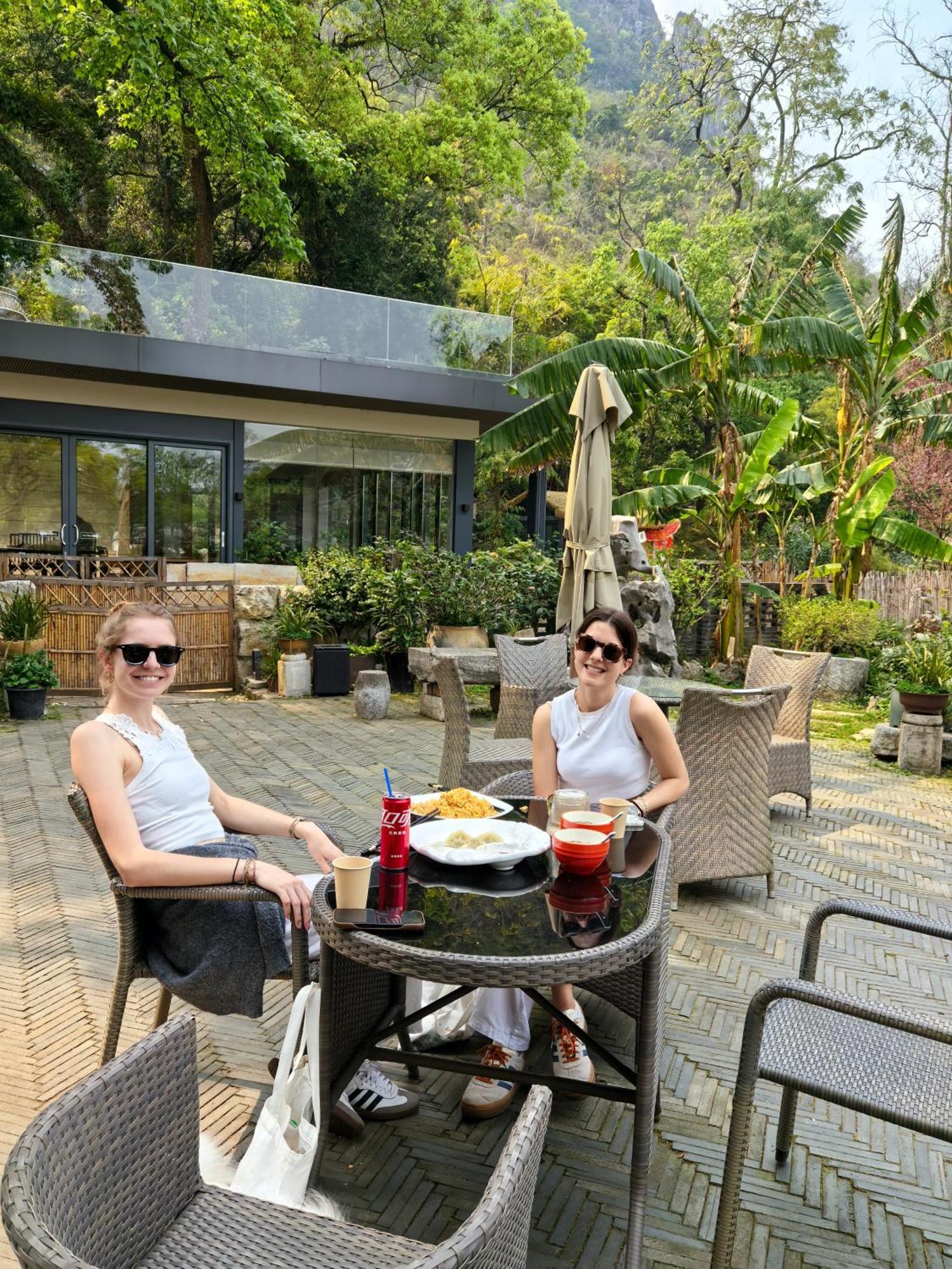 Guilin Heshe Lakeside Resort-Free Pick Up Service Stay Two Nights Exterior photo
